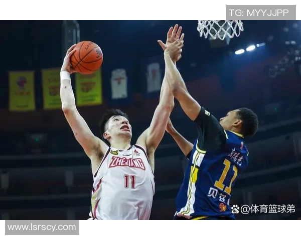 杭州篮球队近期状态分析与表现评估的全面解读与展望 杭州篮球队近期状态分析与表现评估的全面解读与展望